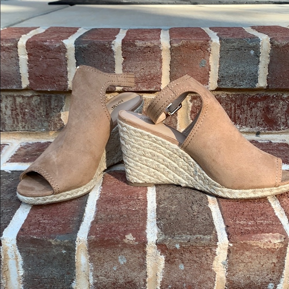 Apt. 9 Wedge Peep Toe Heels, 8